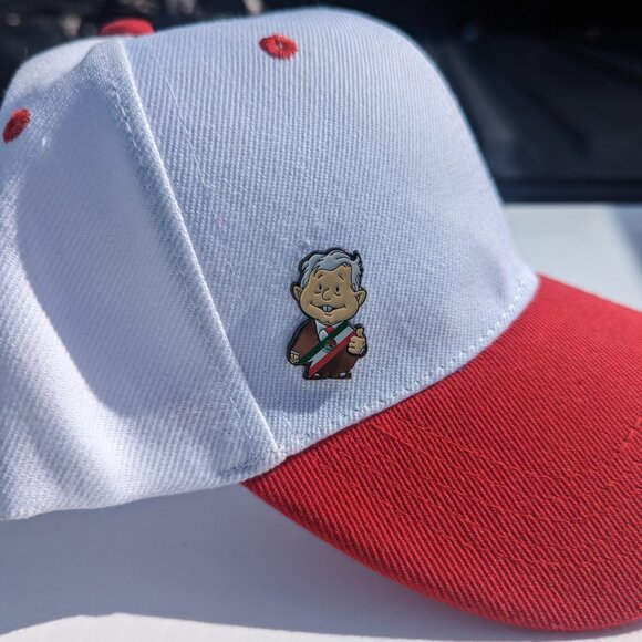 Pin AMLO Car Plate Pin For Caps And Clothing Enamel Badge Pin Presidente Andres - Picture 3 of 7